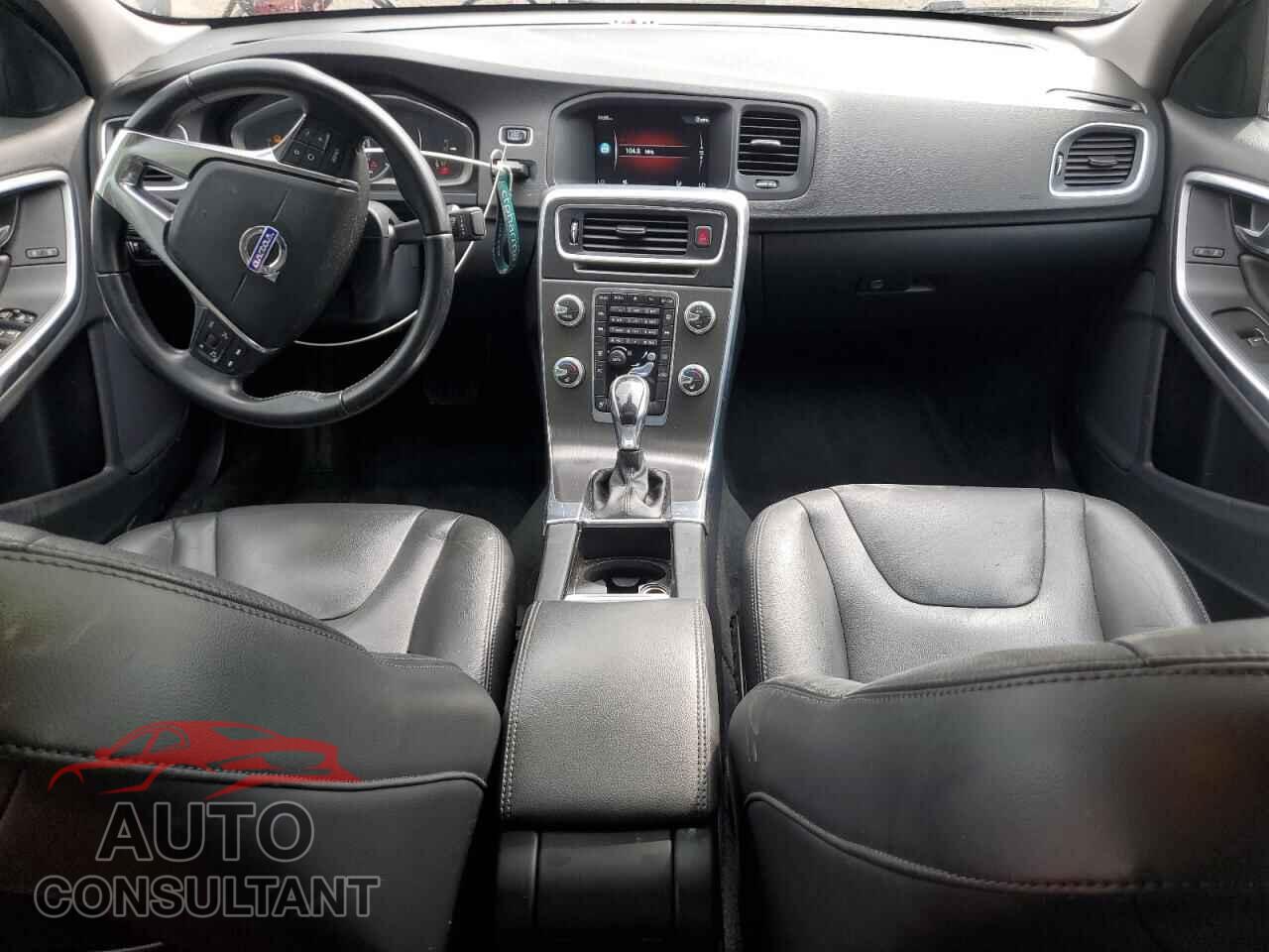VOLVO S60 2016 - YV1612TK8G2409100
