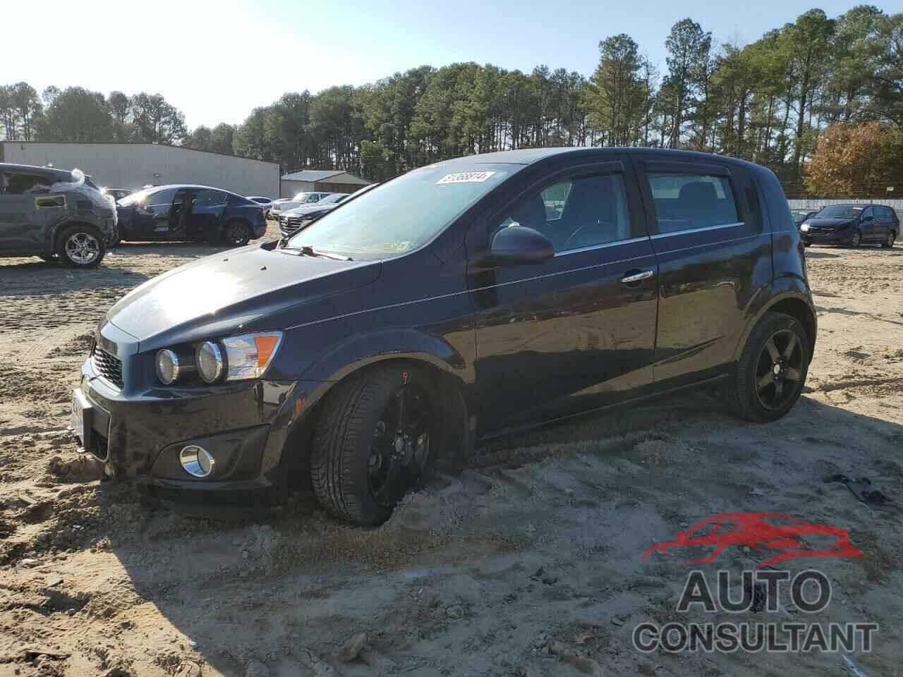 CHEVROLET SONIC 2015 - 1G1JE6SBXF4139988