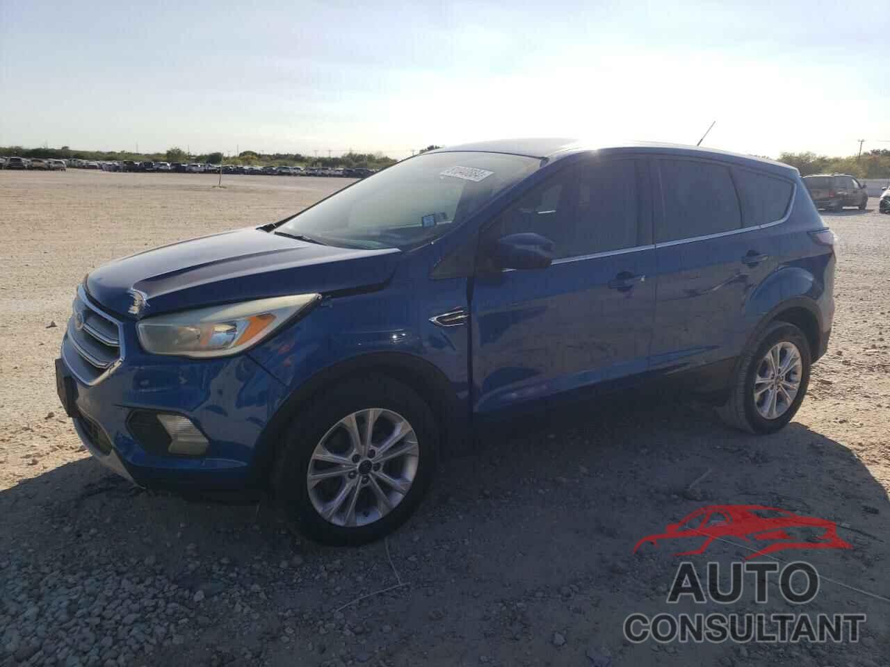 FORD ESCAPE 2017 - 1FMCU0GD4HUC65739
