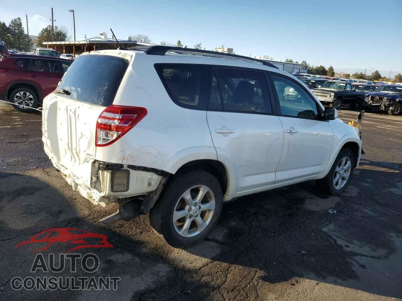 TOYOTA RAV4 2011 - 2T3DF4DV3BW156576