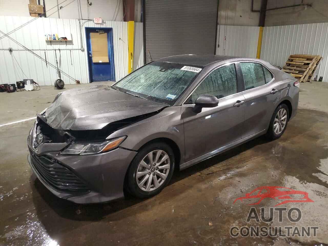 TOYOTA CAMRY 2018 - 4T1B11HKXJU011370