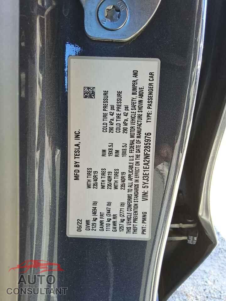 TESLA MODEL 3 2022 - 5YJ3E1EA2NF285976