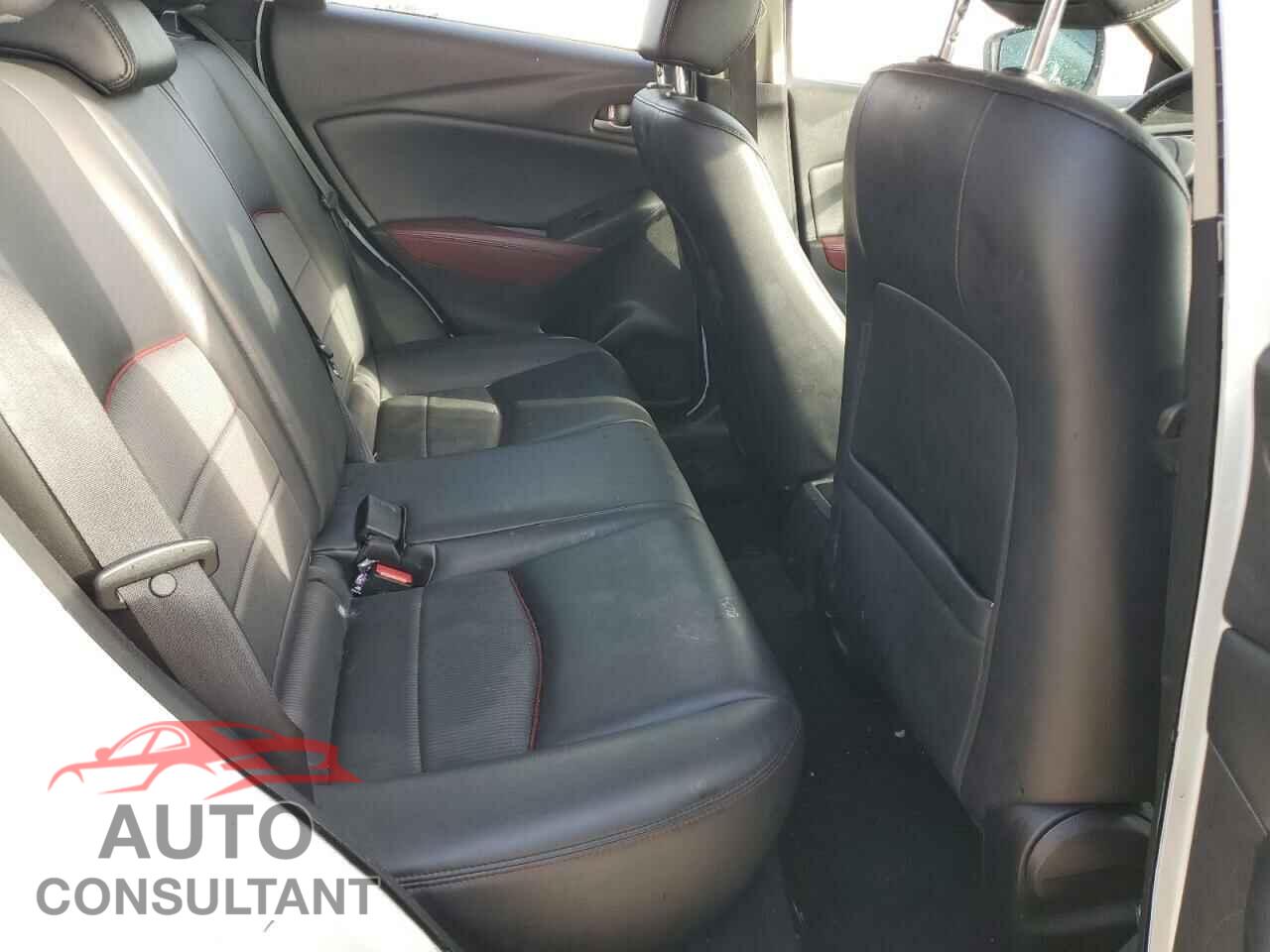 MAZDA CX-3 2018 - JM1DKDC76J0330156