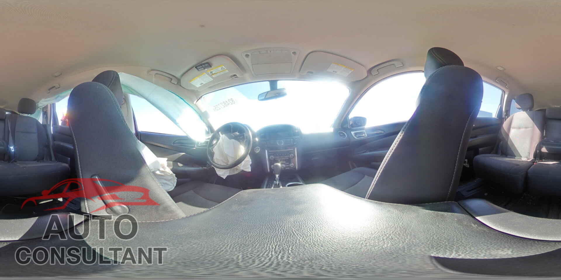 NISSAN PATHFINDER 2019 - 5N1DR2MM9KC596108
