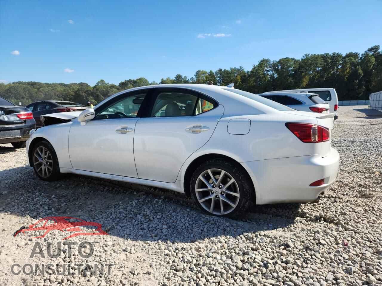 LEXUS IS 2011 - JTHCF5C26B5044983