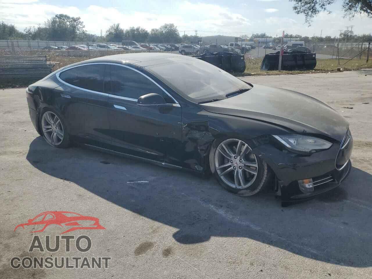 TESLA MODEL S 2013 - 5YJSA1DN9DFP05954