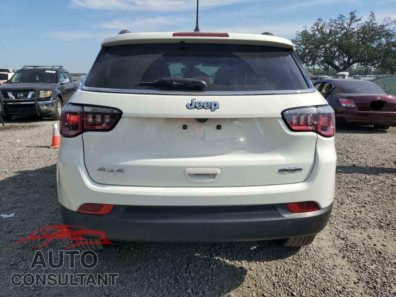 JEEP COMPASS 2018 - 3C4NJDBB1JT116630