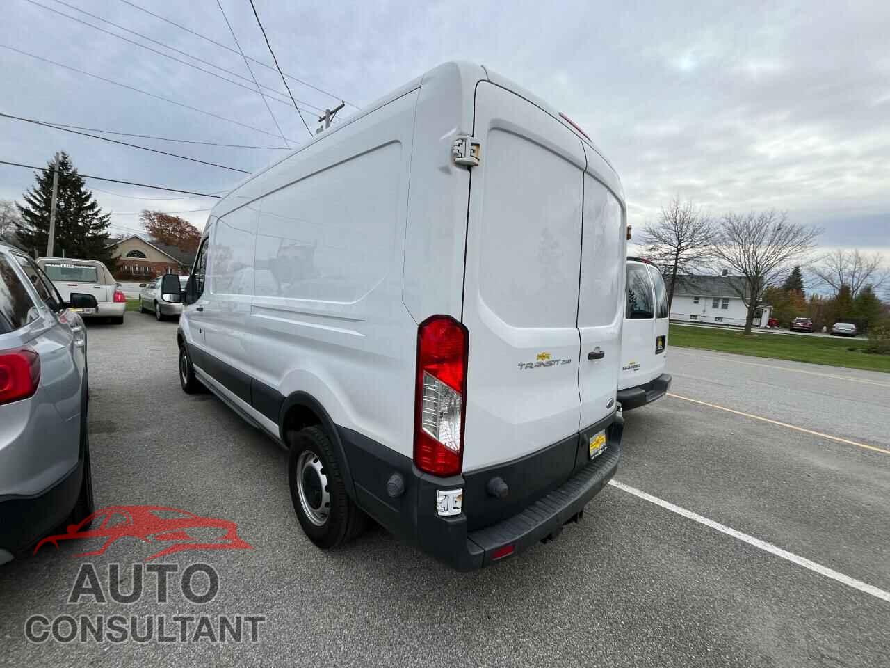 FORD TRANSIT 2016 - 1FTYR2CM4GKA17059