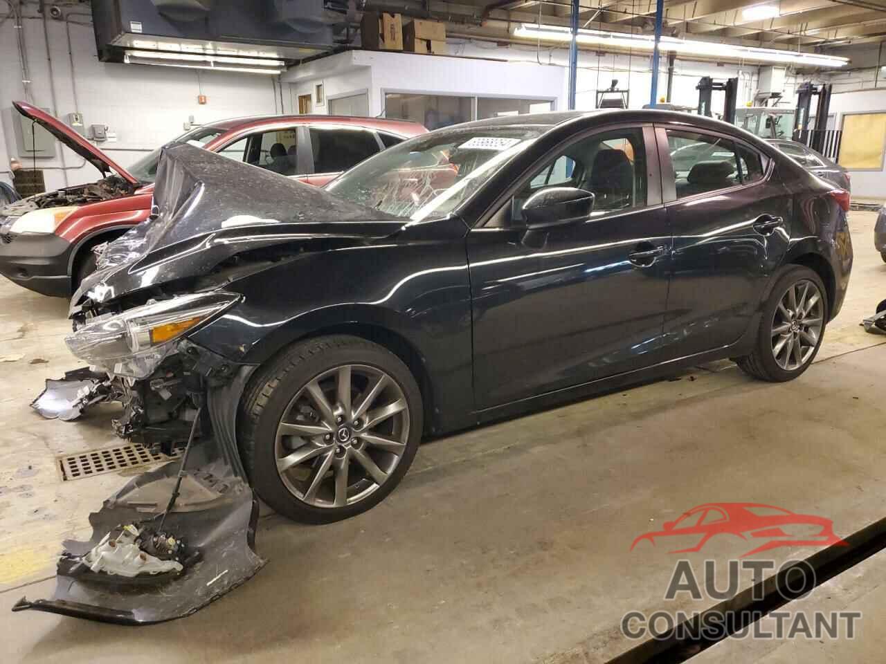 MAZDA 3 2018 - 3MZBN1W34JM185750