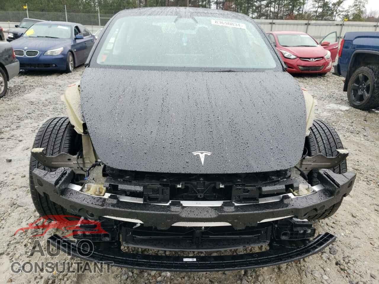 TESLA MODEL 3 2024 - 5YJ3E1EA5RF748960