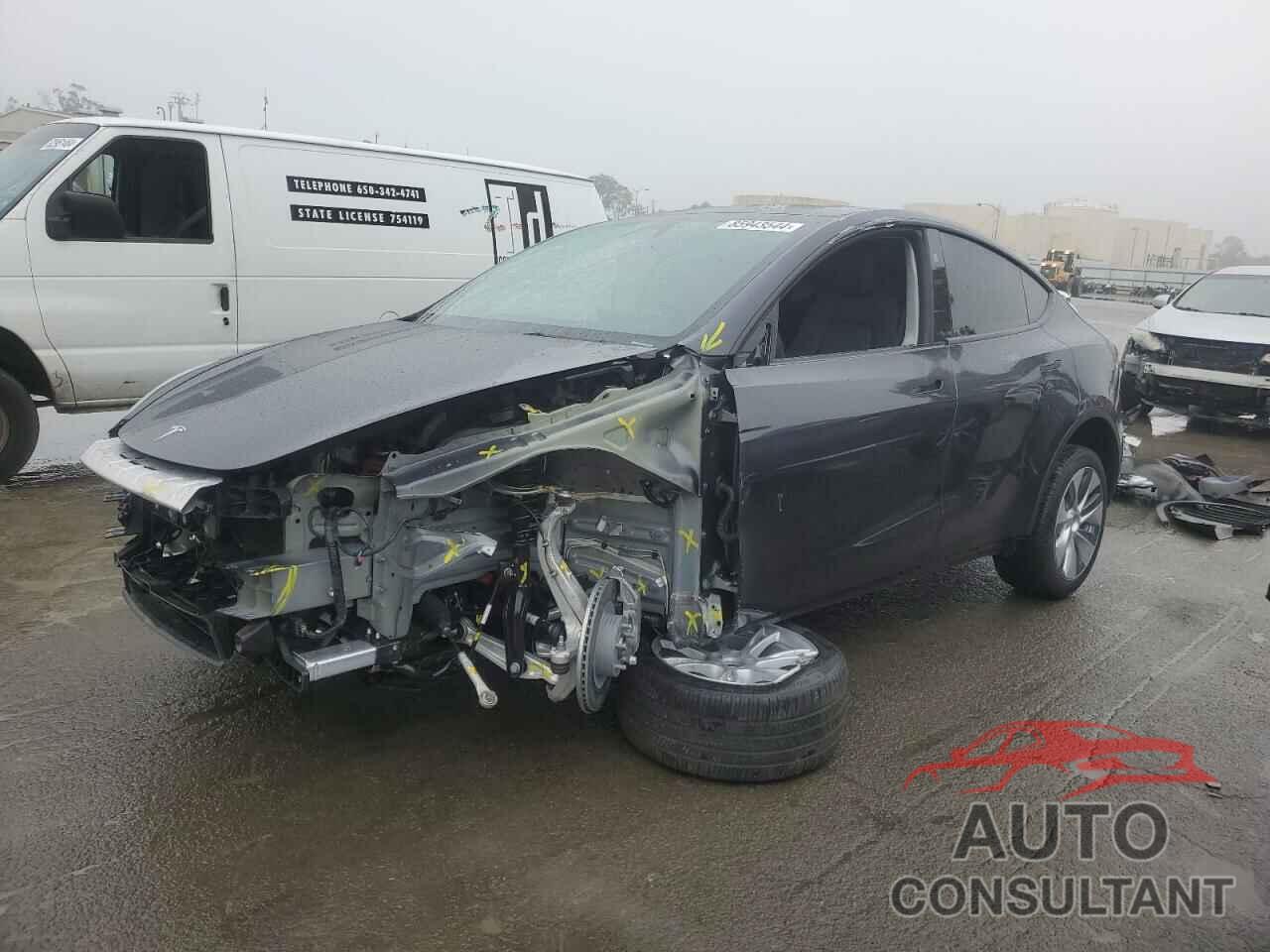 TESLA MODEL Y 2024 - 7SAYGDEE2RA266919