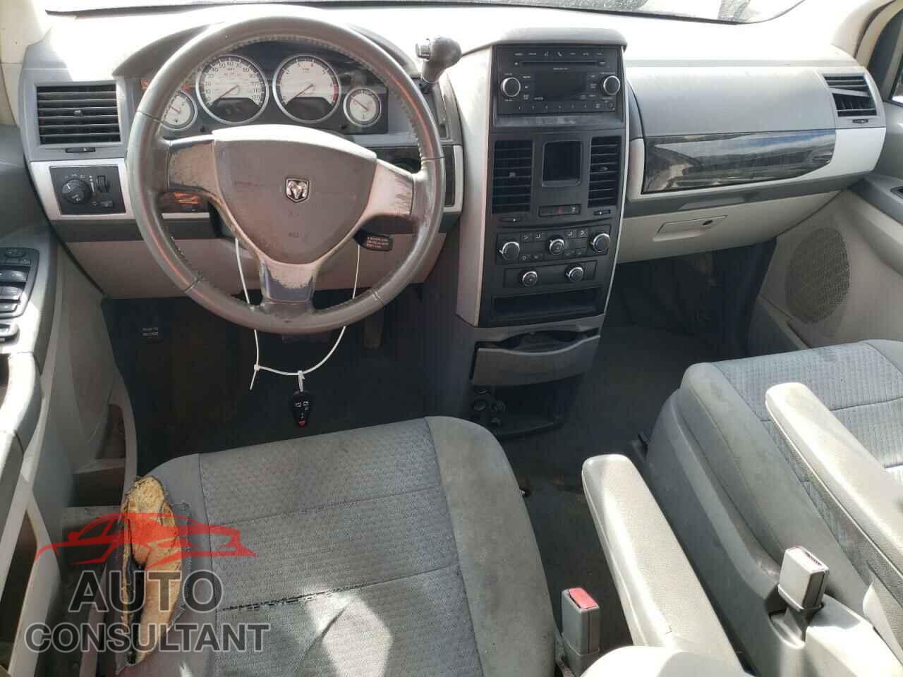 DODGE CARAVAN 2010 - 2D4RN5D12AR335585
