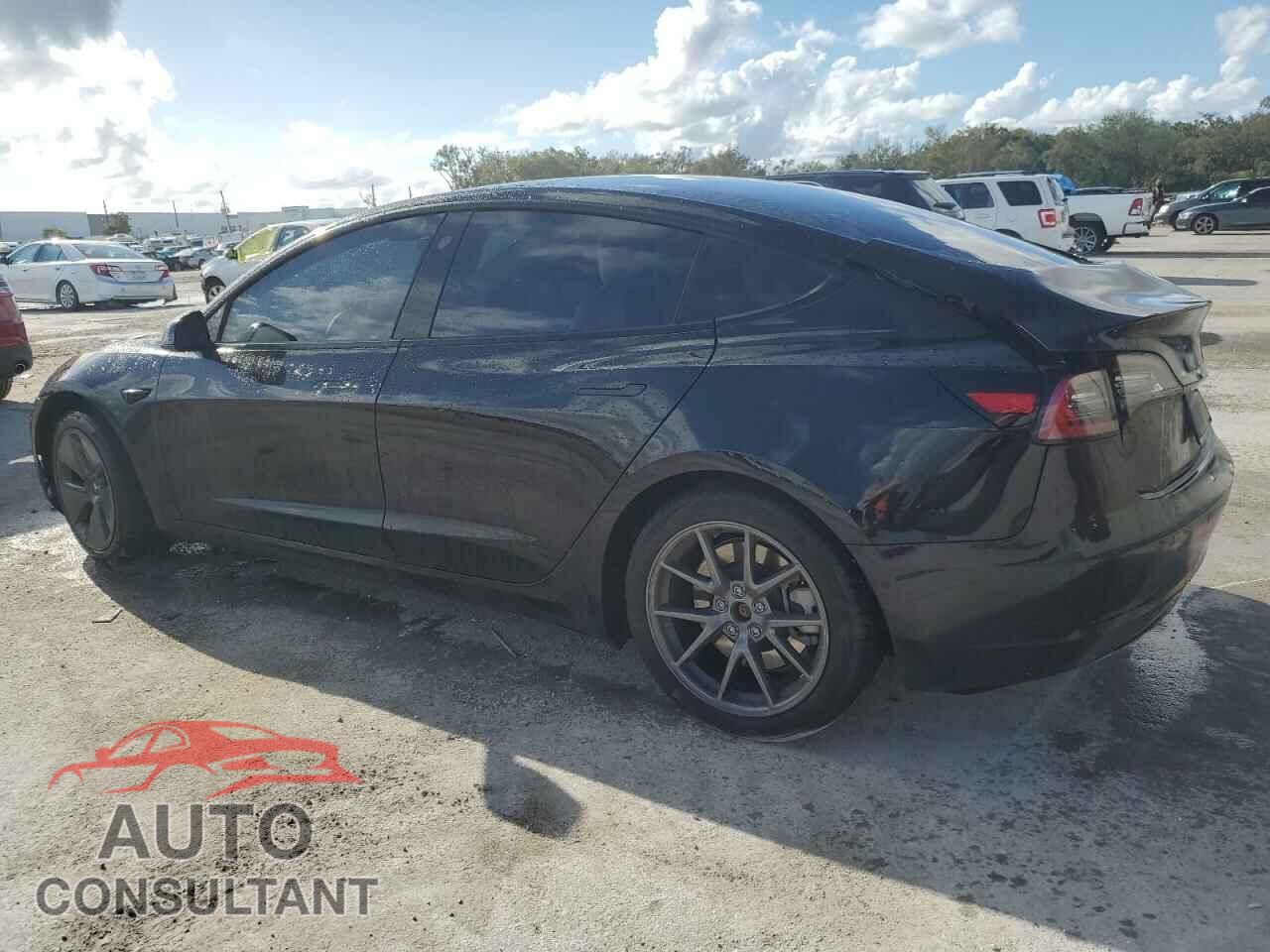 TESLA MODEL 3 2021 - 5YJ3E1EA2MF093844