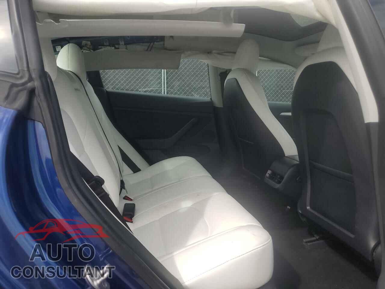 TESLA MODEL 3 2021 - 5YJ3E1EA3MF084523