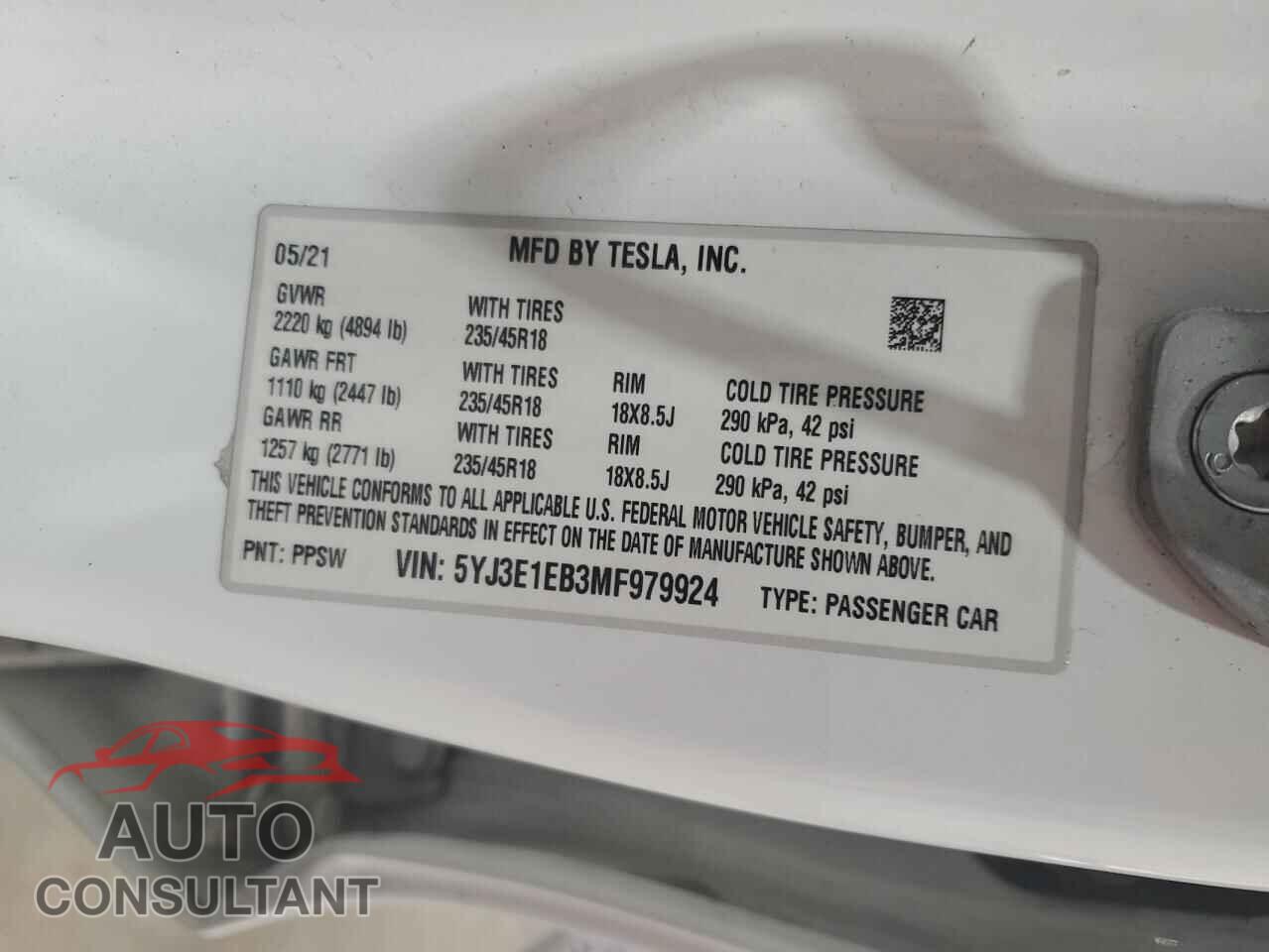 TESLA MODEL 3 2021 - 5YJ3E1EB3MF979924
