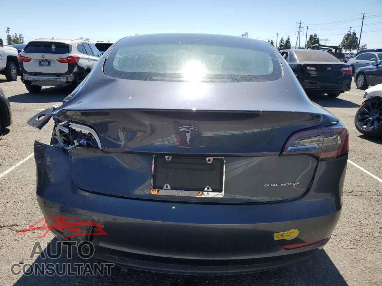 TESLA MODEL 3 2021 - 5YJ3E1EB4MF995906
