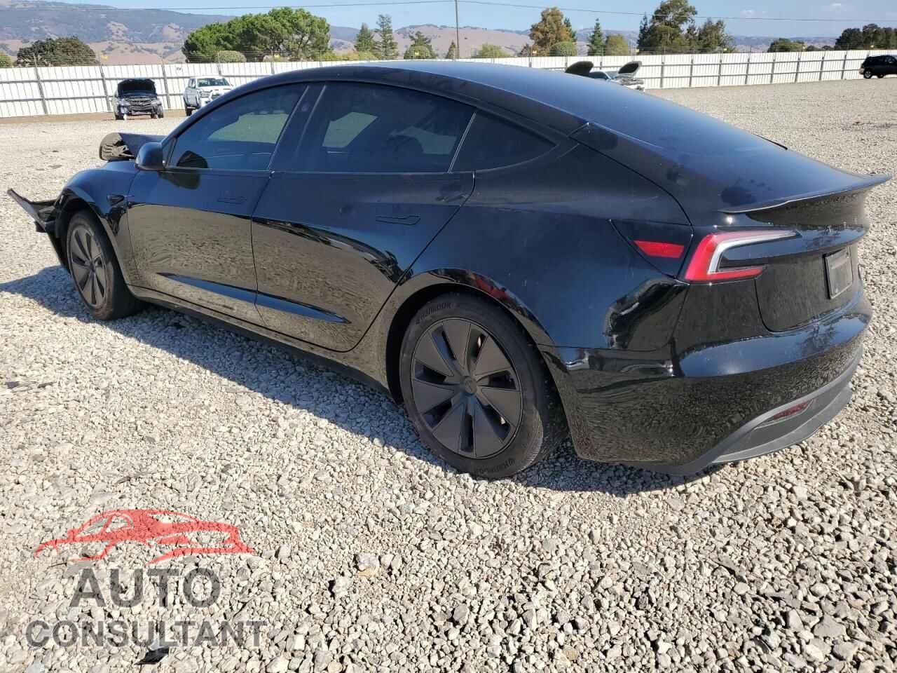 TESLA MODEL 3 2024 - 5YJ3E1EA2RF743585