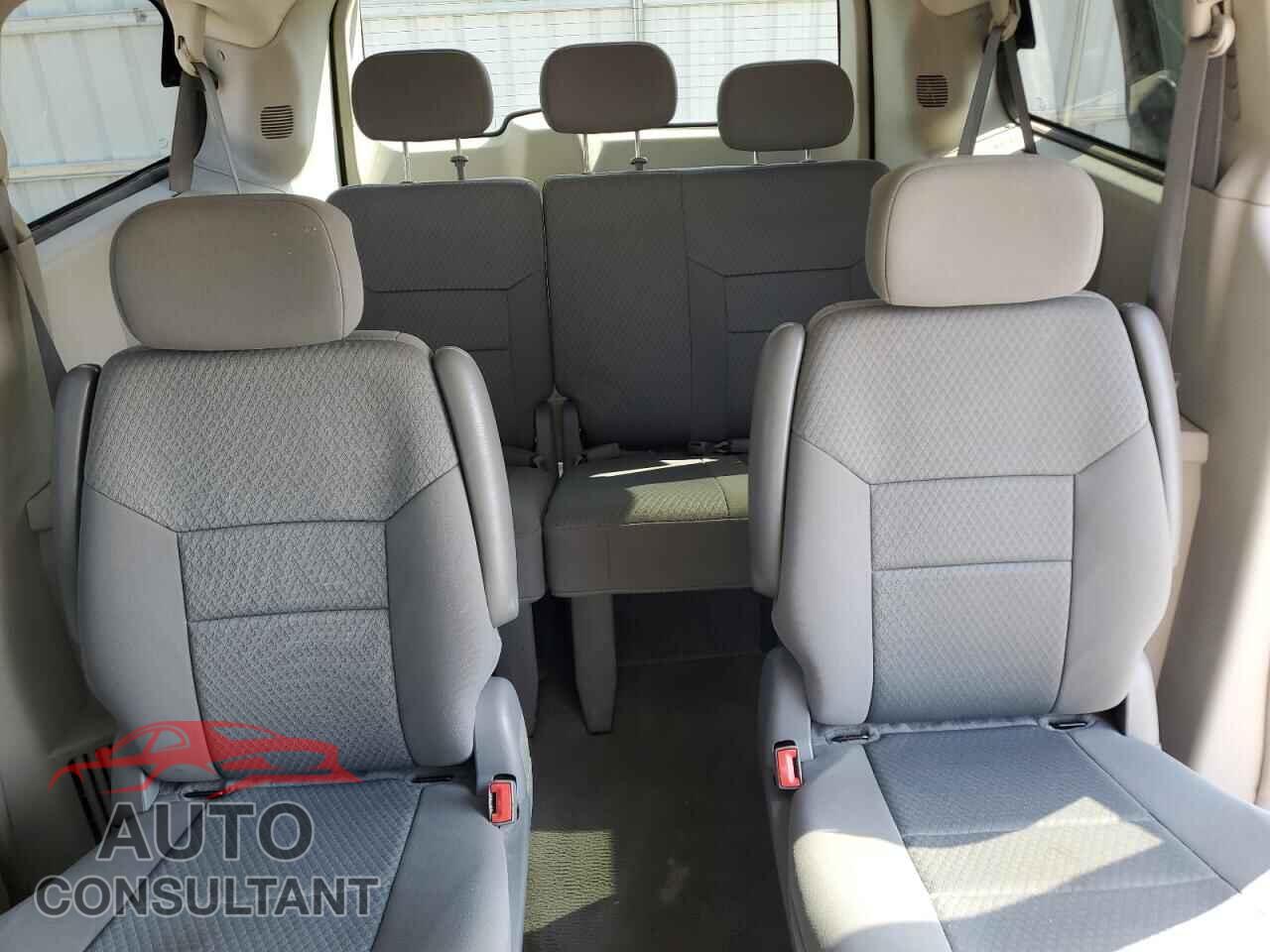 DODGE CARAVAN 2010 - 2D4RN5D10AR100344