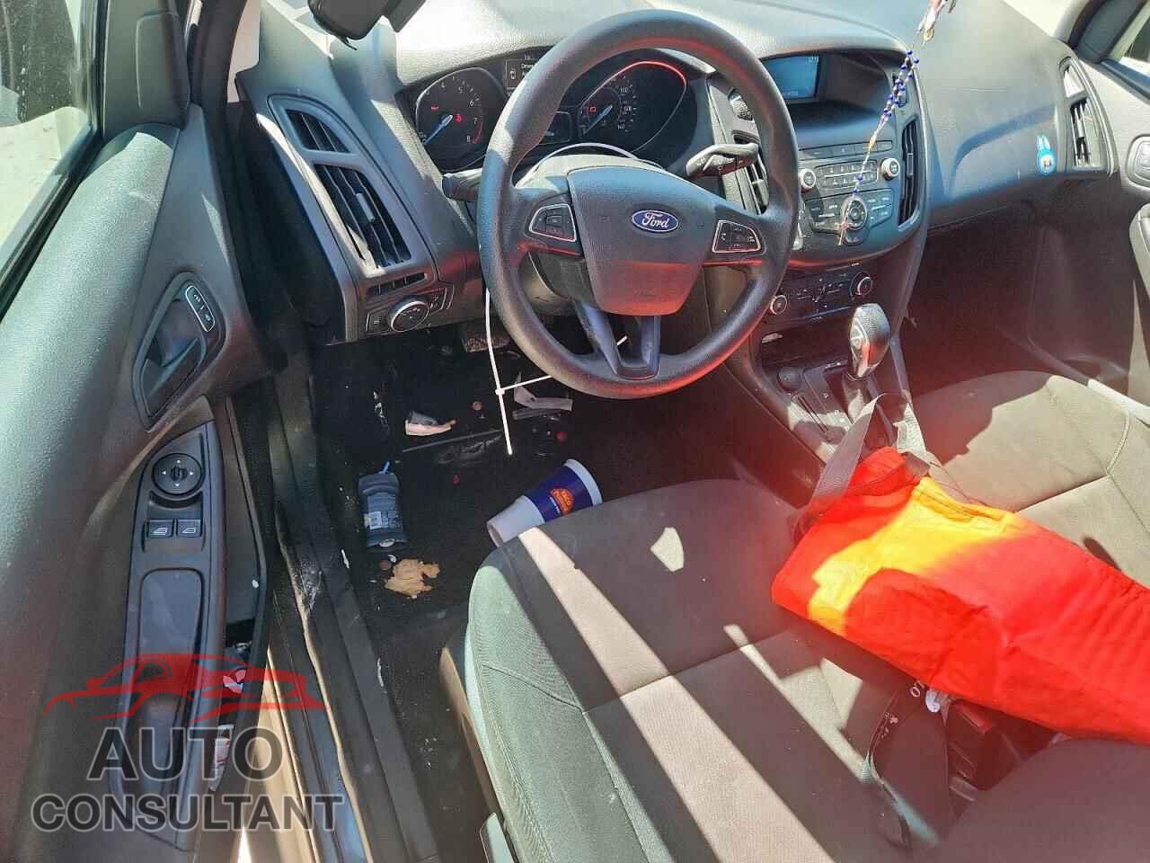 FORD FOCUS 2018 - 1FADP3E20JL321521
