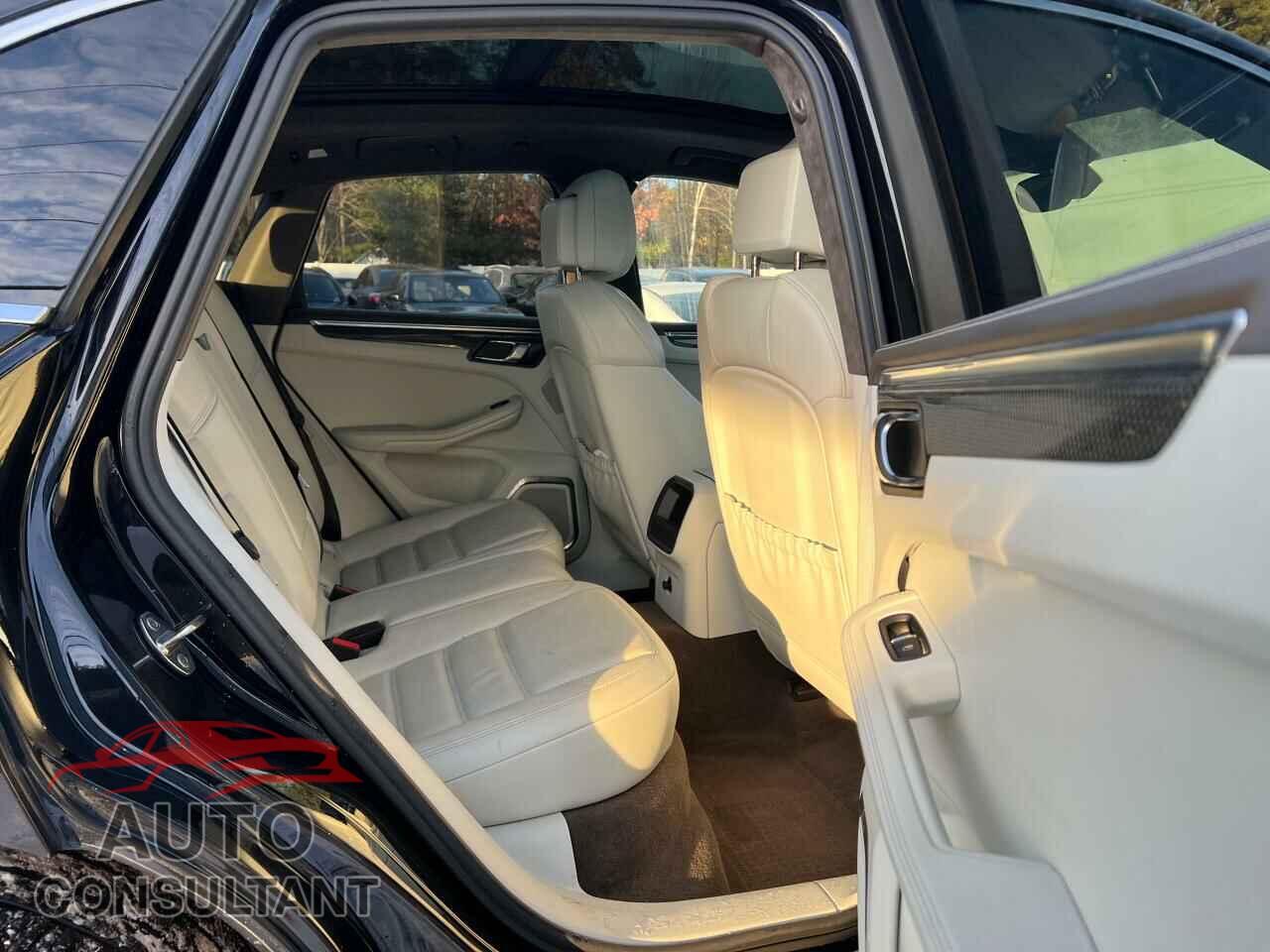 PORSCHE MACAN 2015 - WP1AF2A56FLB97447
