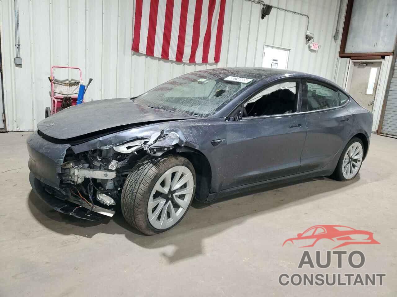 TESLA MODEL 3 2022 - 5YJ3E1EA8NF371759