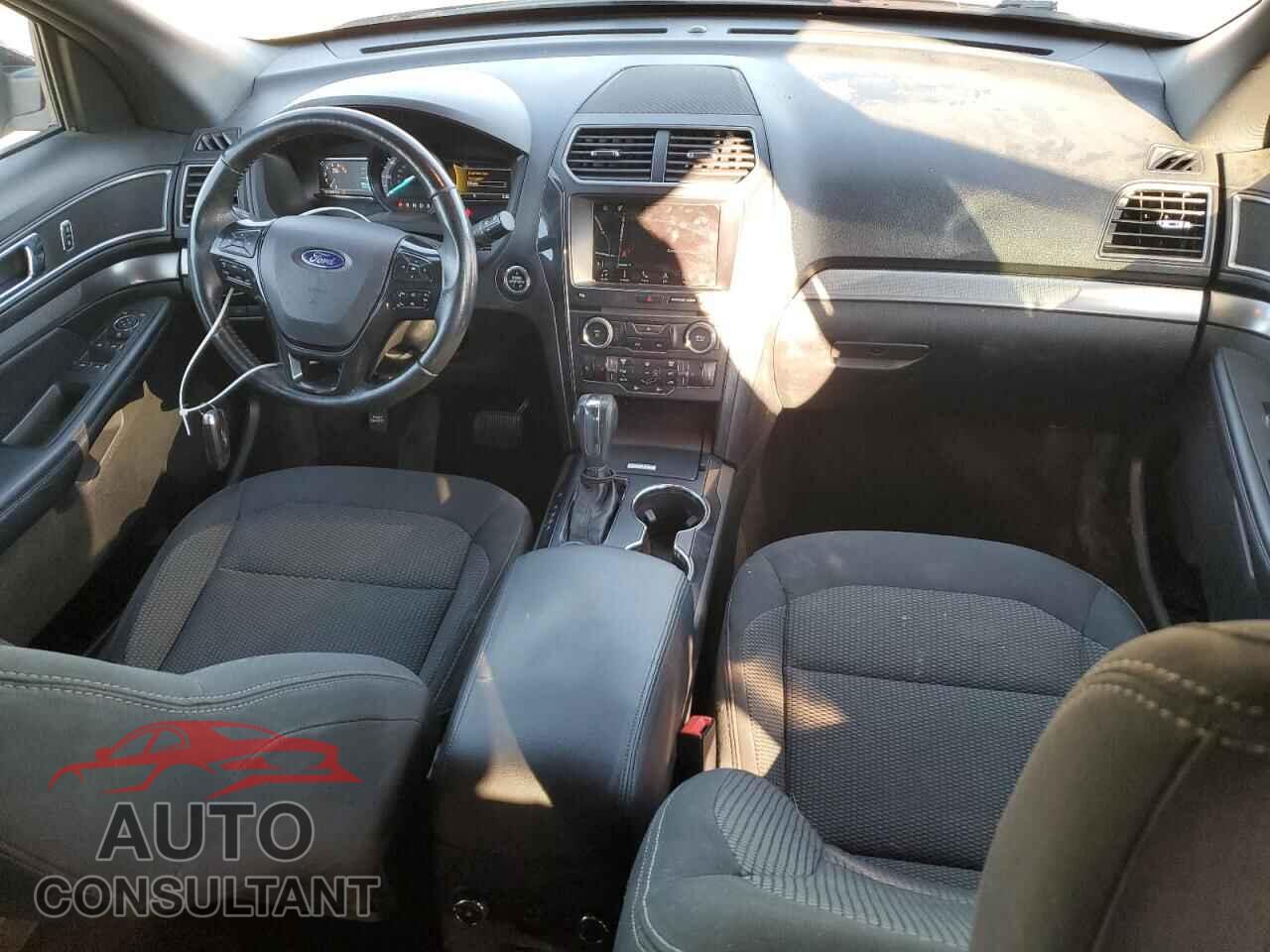 FORD EXPLORER 2018 - 1FM5K8D81JGB45017