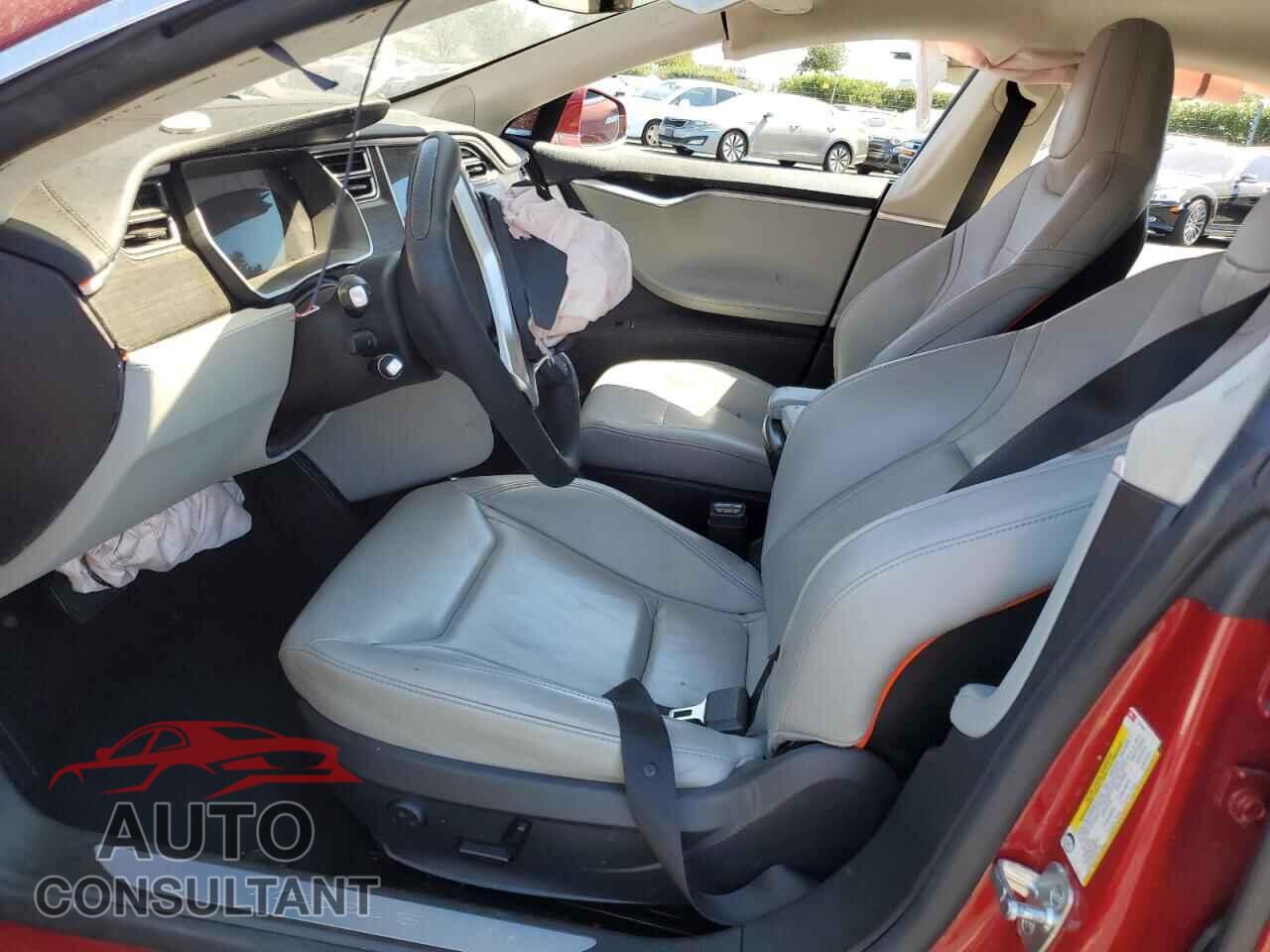 TESLA MODEL S 2015 - 5YJSA1E29FF107399