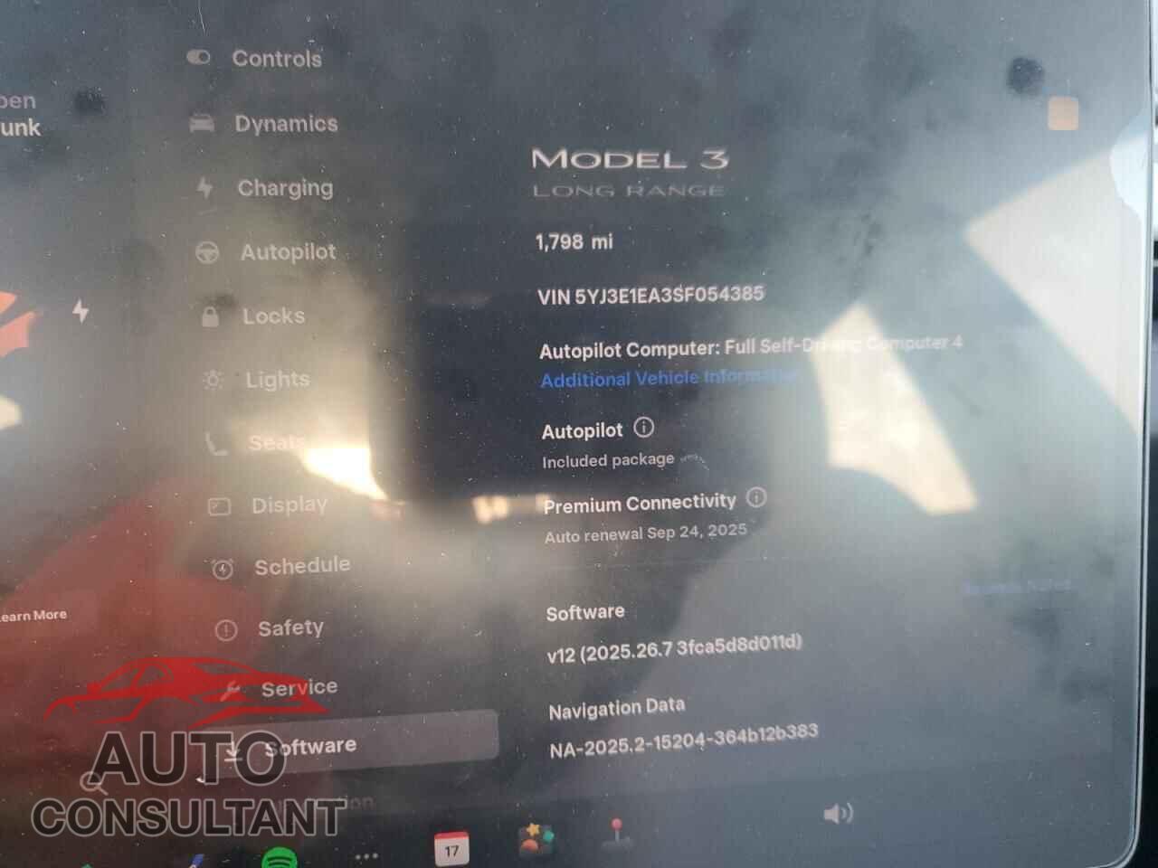 TESLA MODEL 3 2025 - 5YJ3E1EA3SF054385
