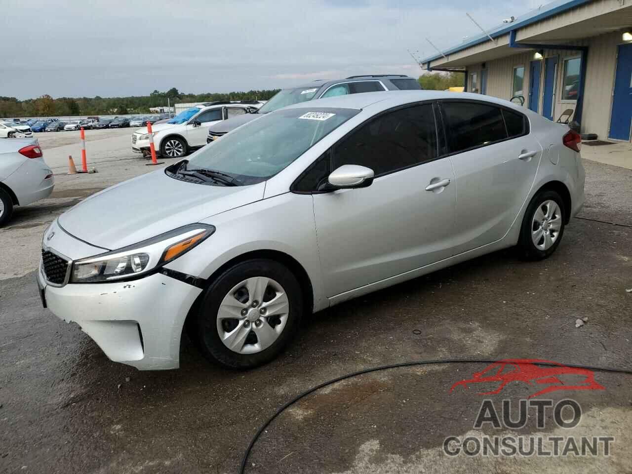 KIA FORTE 2018 - 3KPFK4A76JE282919