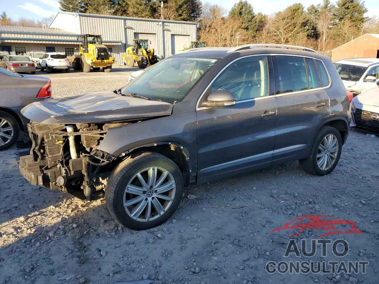 VOLKSWAGEN TIGUAN 2015 - WVGBV7AX8FW506076