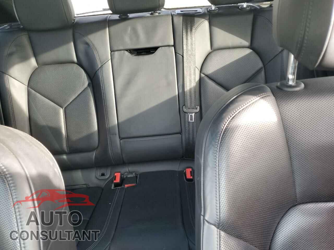 PORSCHE MACAN 2017 - WP1AA2A55HLB80463
