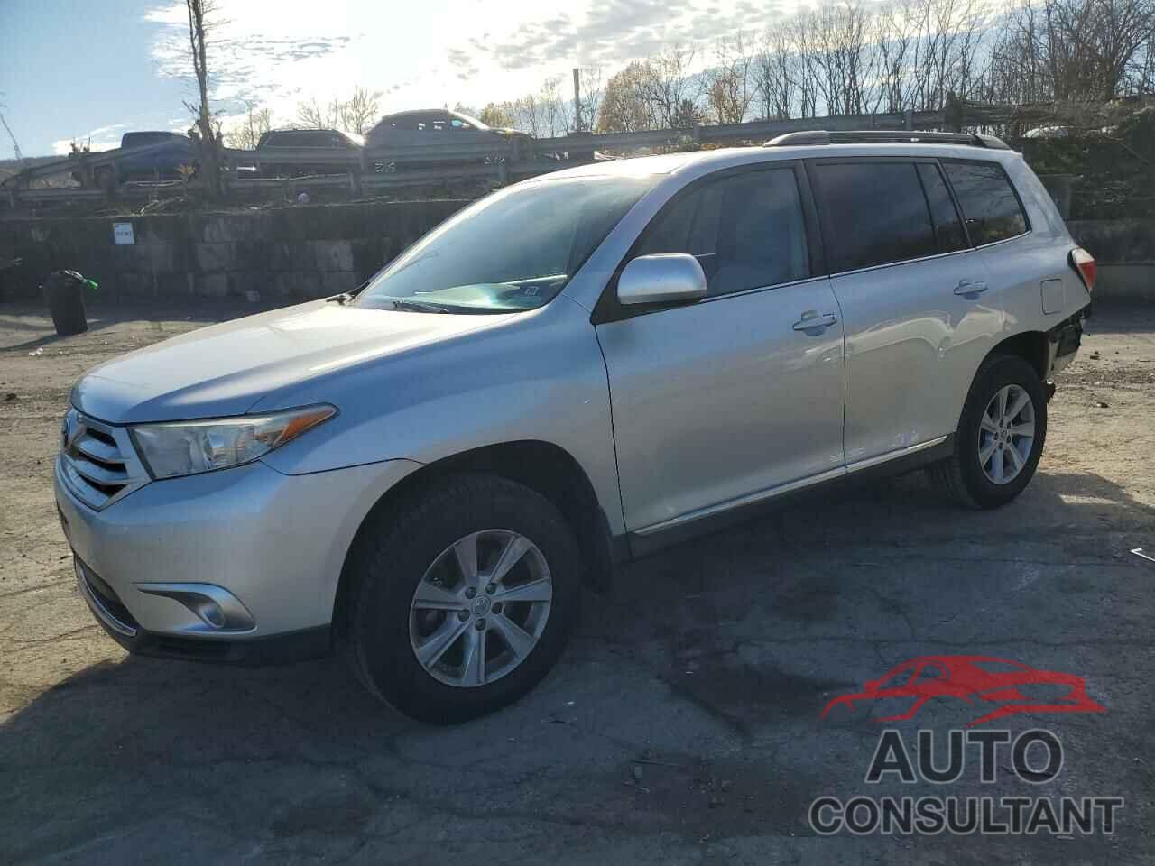 TOYOTA HIGHLANDER 2013 - 5TDBK3EHXDS246821