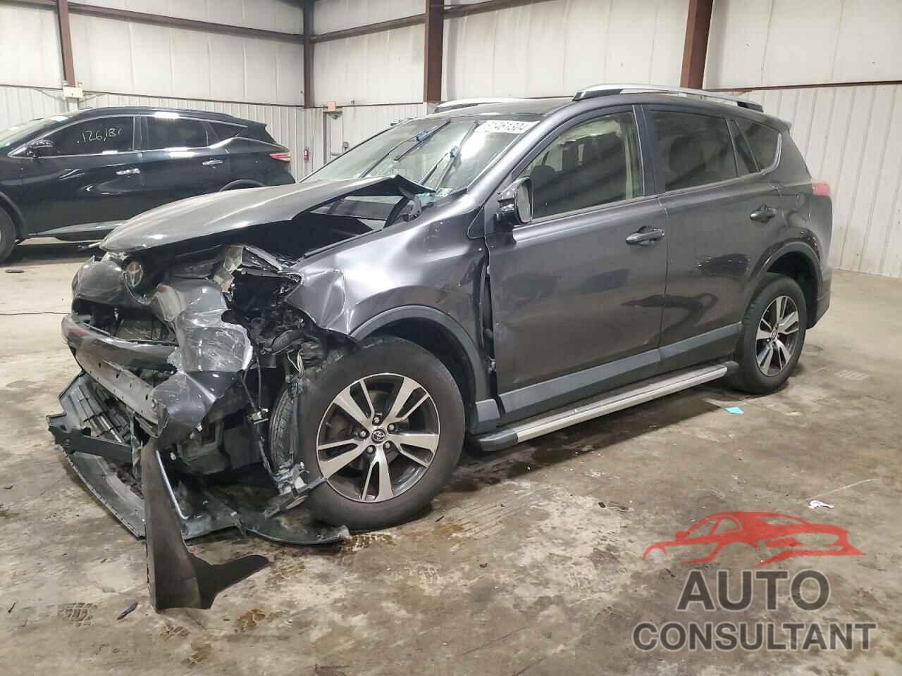 TOYOTA RAV4 2017 - JTMRFREV7HJ716186