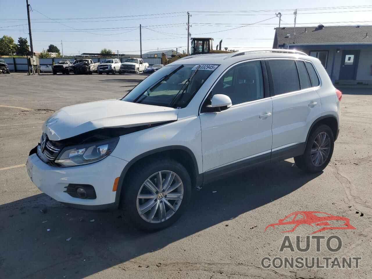 VOLKSWAGEN TIGUAN 2016 - WVGBV7AX4GW604037