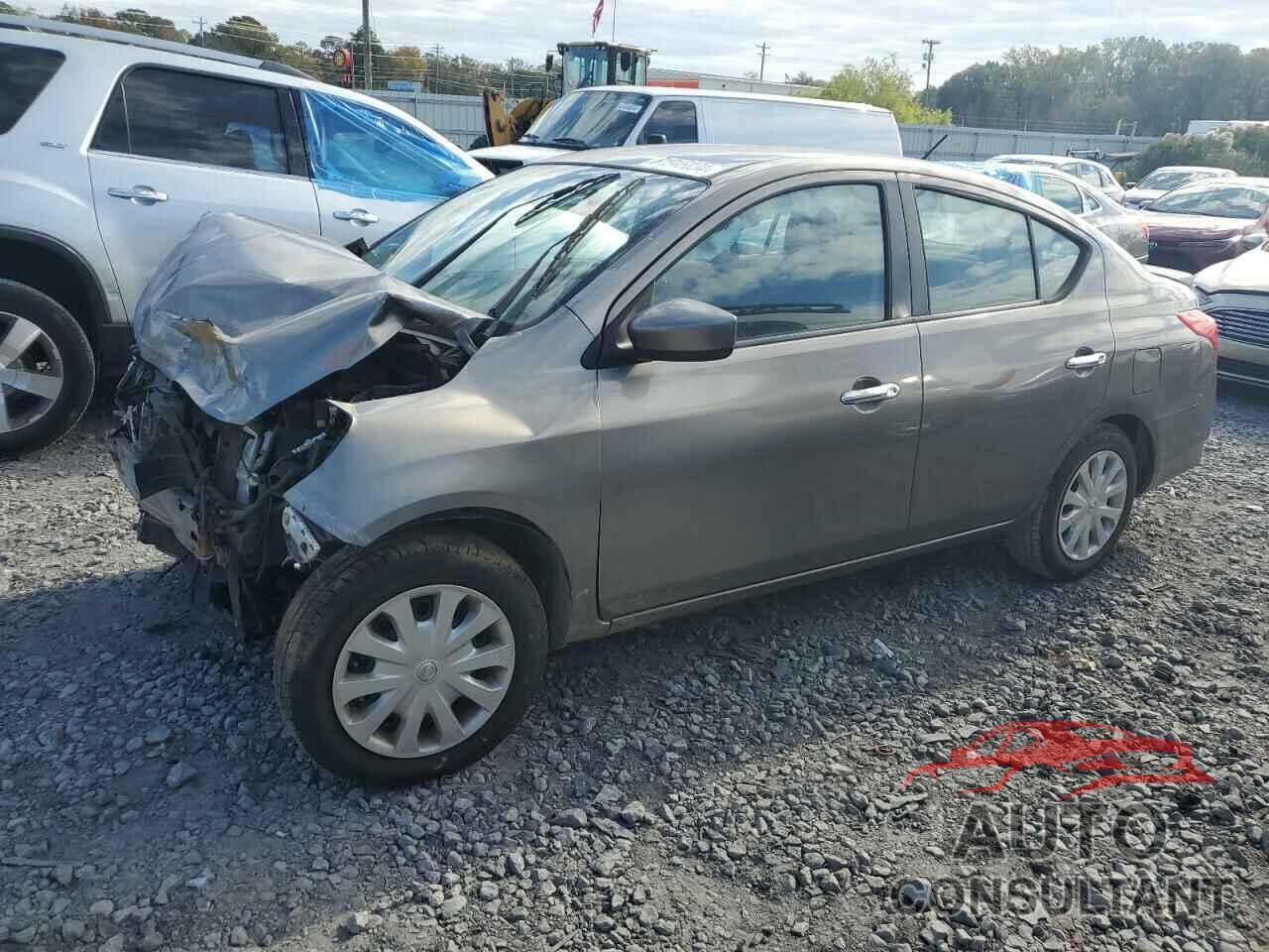 NISSAN VERSA 2017 - 3N1CN7AP5HL815850
