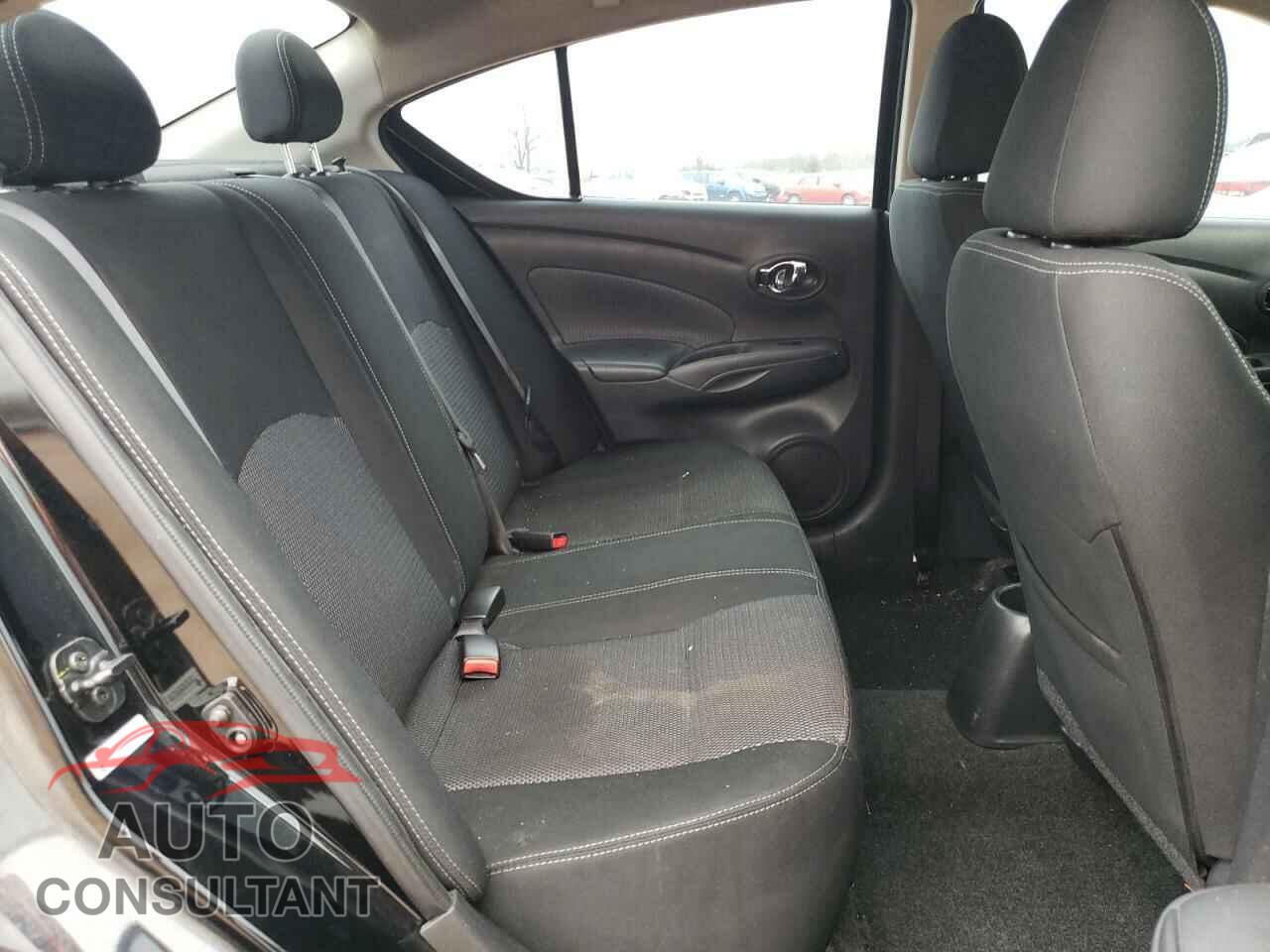 NISSAN VERSA 2019 - 3N1CN7AP3KL830158