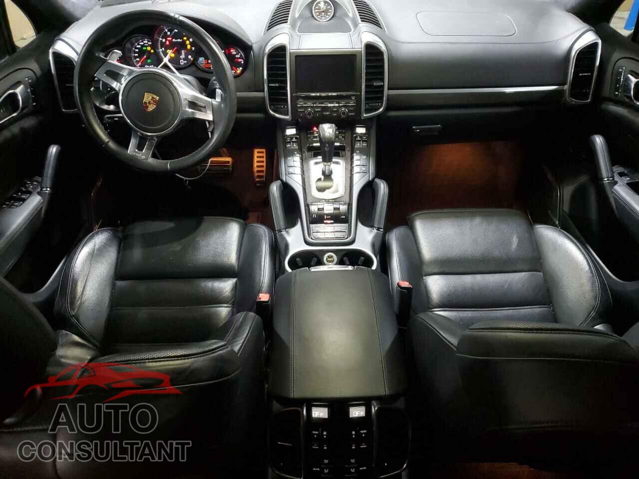 PORSCHE CAYENNE 2012 - WP1AC2A21CLA84144