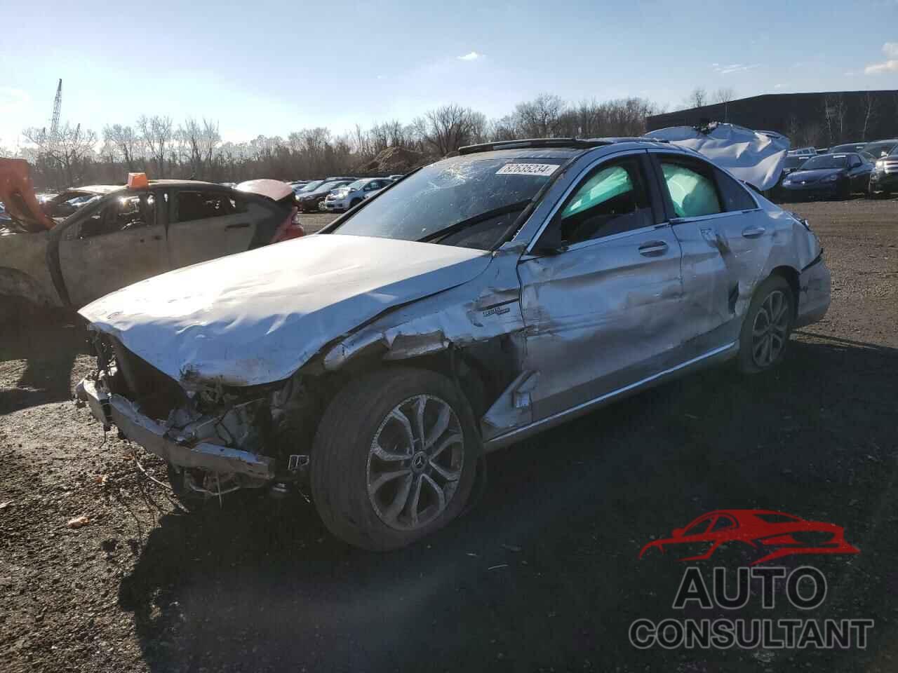 MERCEDES-BENZ C-CLASS 2016 - 55SWF4KBXGU175221