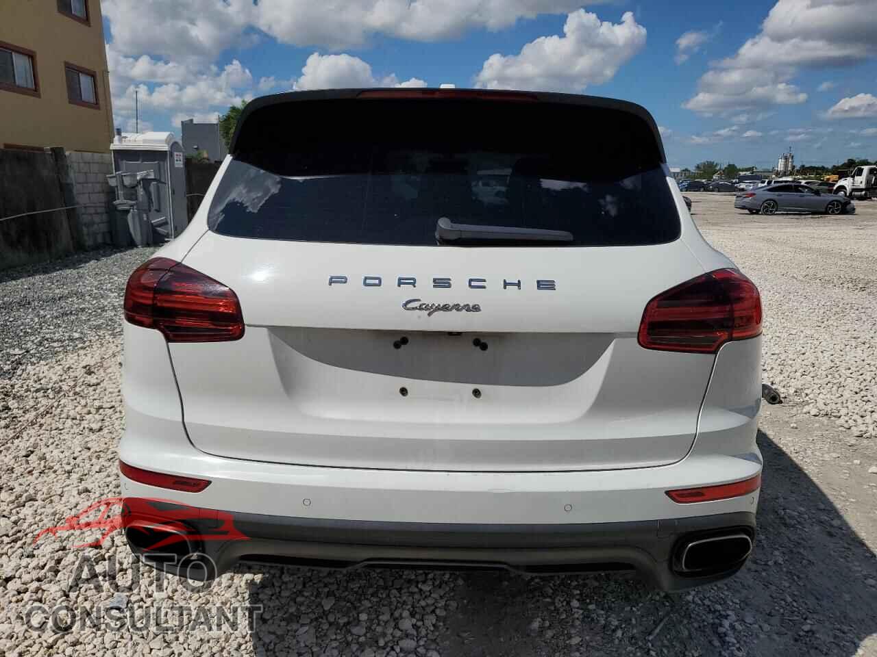 PORSCHE CAYENNE 2016 - WP1AA2A25GLA11466
