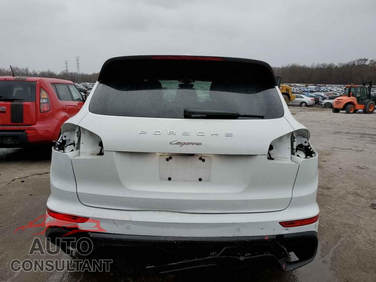 PORSCHE CAYENNE 2016 - WP1AA2A24GLA10972