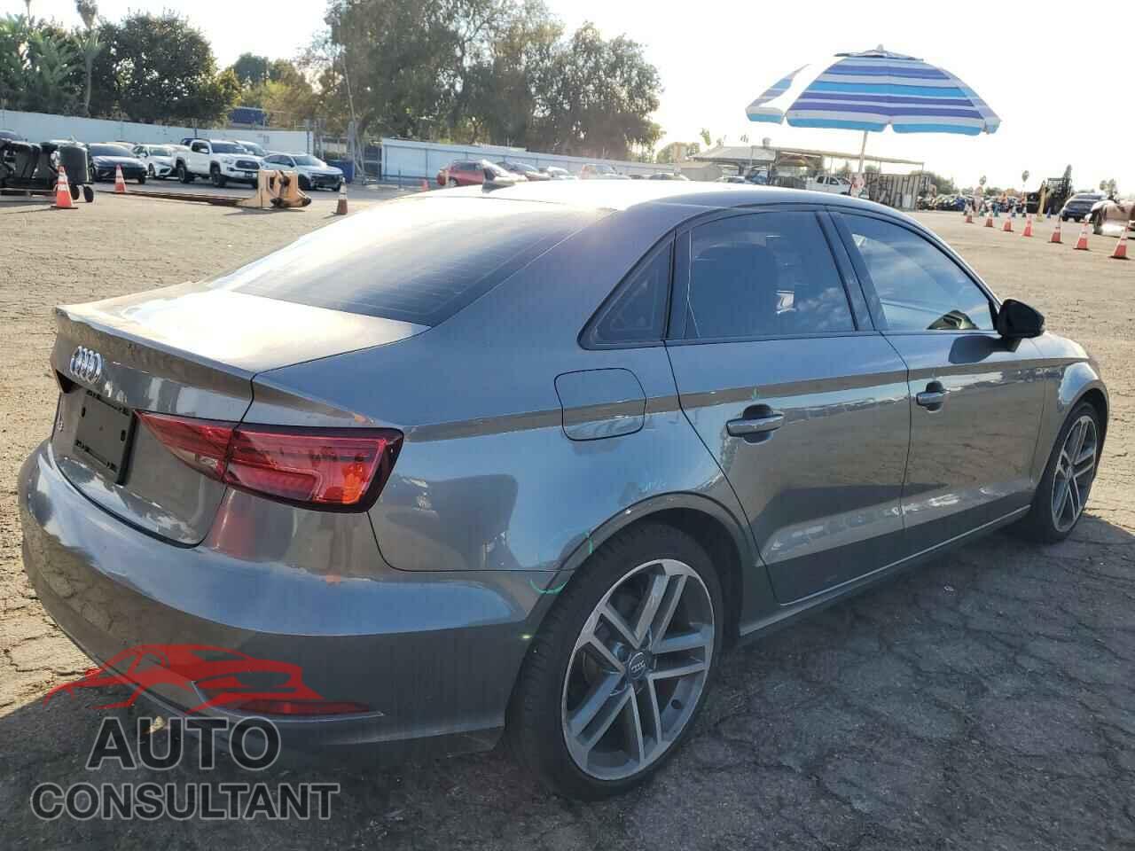 AUDI A3 2019 - WAUAUGFF2KA088332