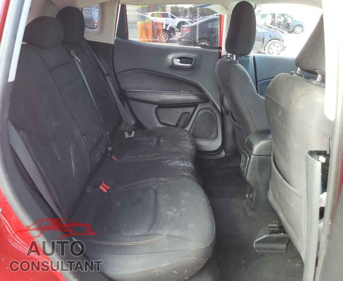 JEEP COMPASS 2018 - 3C4NJCAB3JT211119