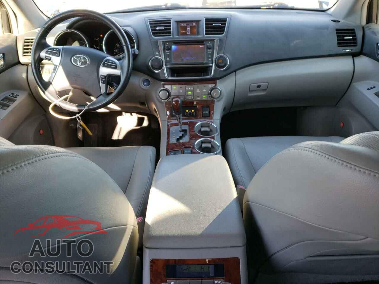 TOYOTA HIGHLANDER 2013 - JTEDC3EH9D2012579