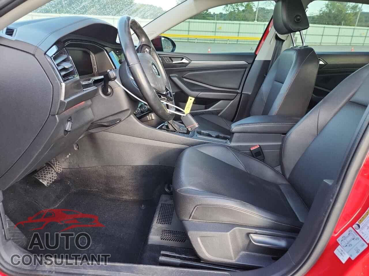 VOLKSWAGEN JETTA 2019 - 3VWEB7BU8KM169043