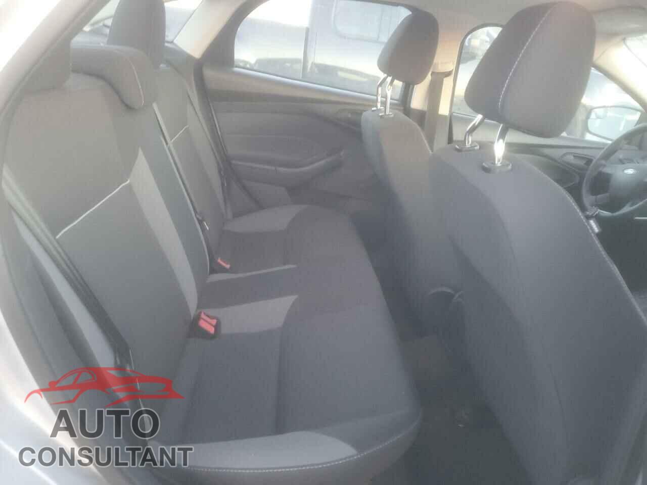 FORD FOCUS 2013 - 1FADP3E21DL221013