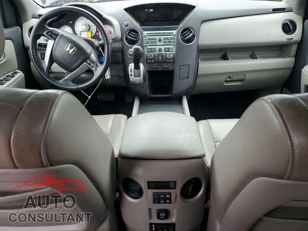 HONDA PILOT 2011 - 5FNYF4H69BB045301