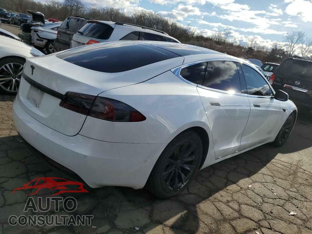 TESLA MODEL S 2017 - 5YJSA1E20HF208723