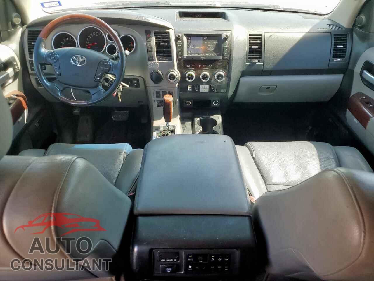 TOYOTA SEQUOIA 2013 - 5TDYY5G14DS048336