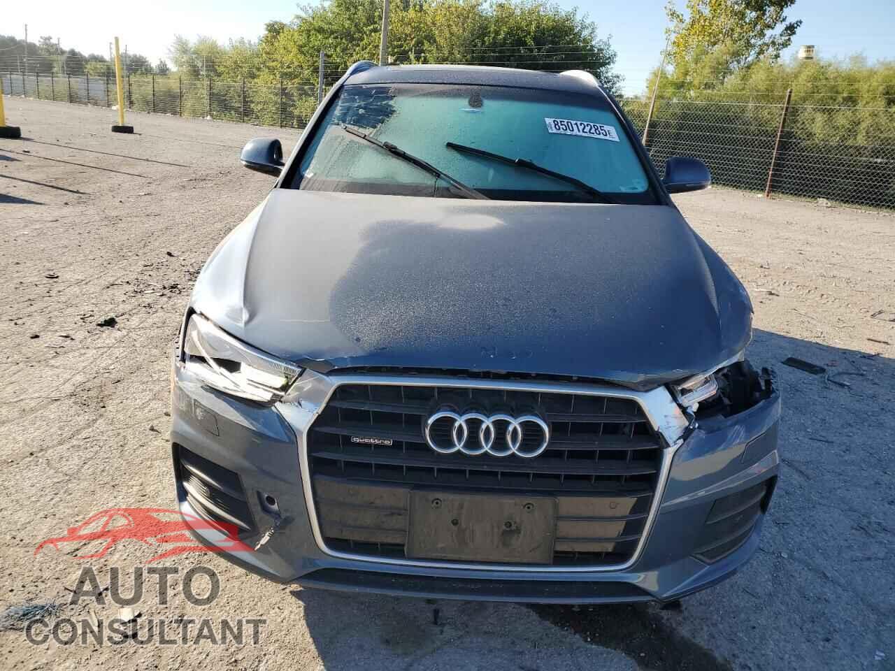AUDI Q3 2017 - WA1JCCFS5HR010689