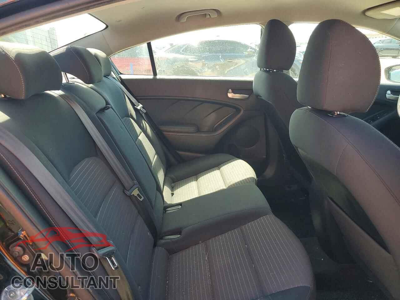 KIA FORTE 2017 - 3KPFL4A70HE017002